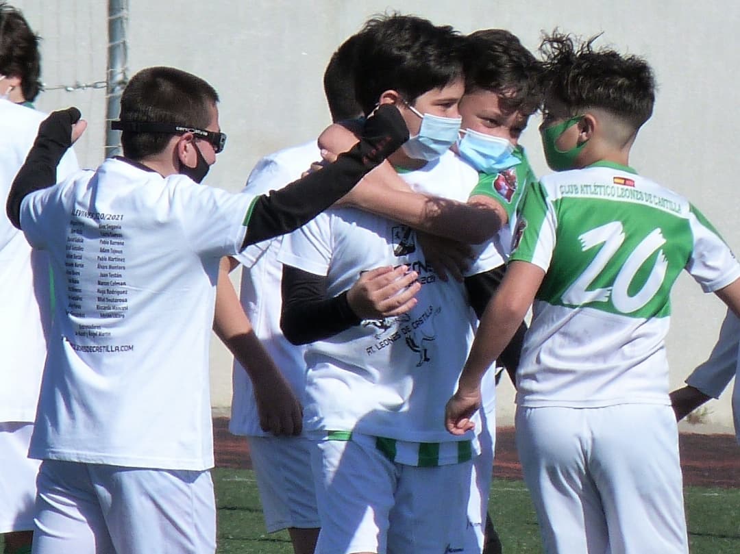 ?? ADIÓS A UN GRAN AÑO ?? - Club Atlético Leones de Castilla